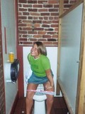 Pissing GF / Gallery #5022677